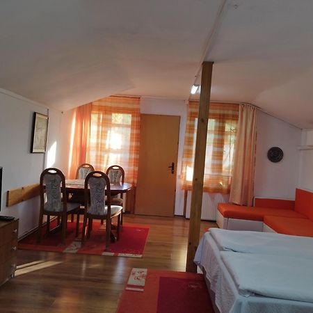 Villa Jun Guest House Belogradtsjik Eksteriør bilde