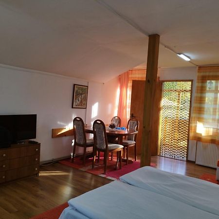 Villa Jun Guest House Belogradtsjik Eksteriør bilde