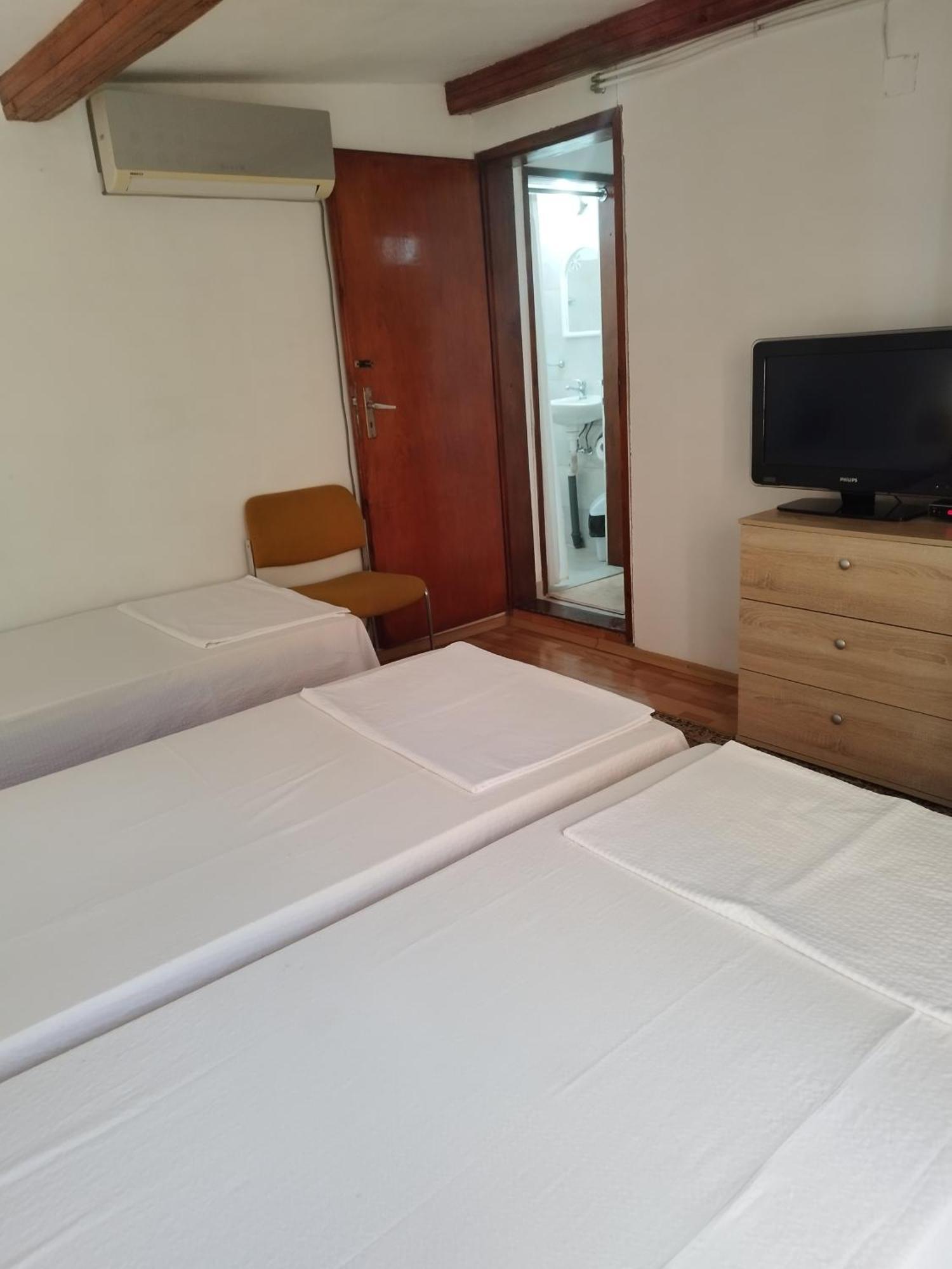 Villa Jun Guest House Belogradtsjik Eksteriør bilde